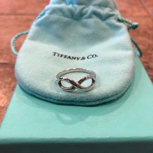 Tiffany Infinity Loop ring size 7